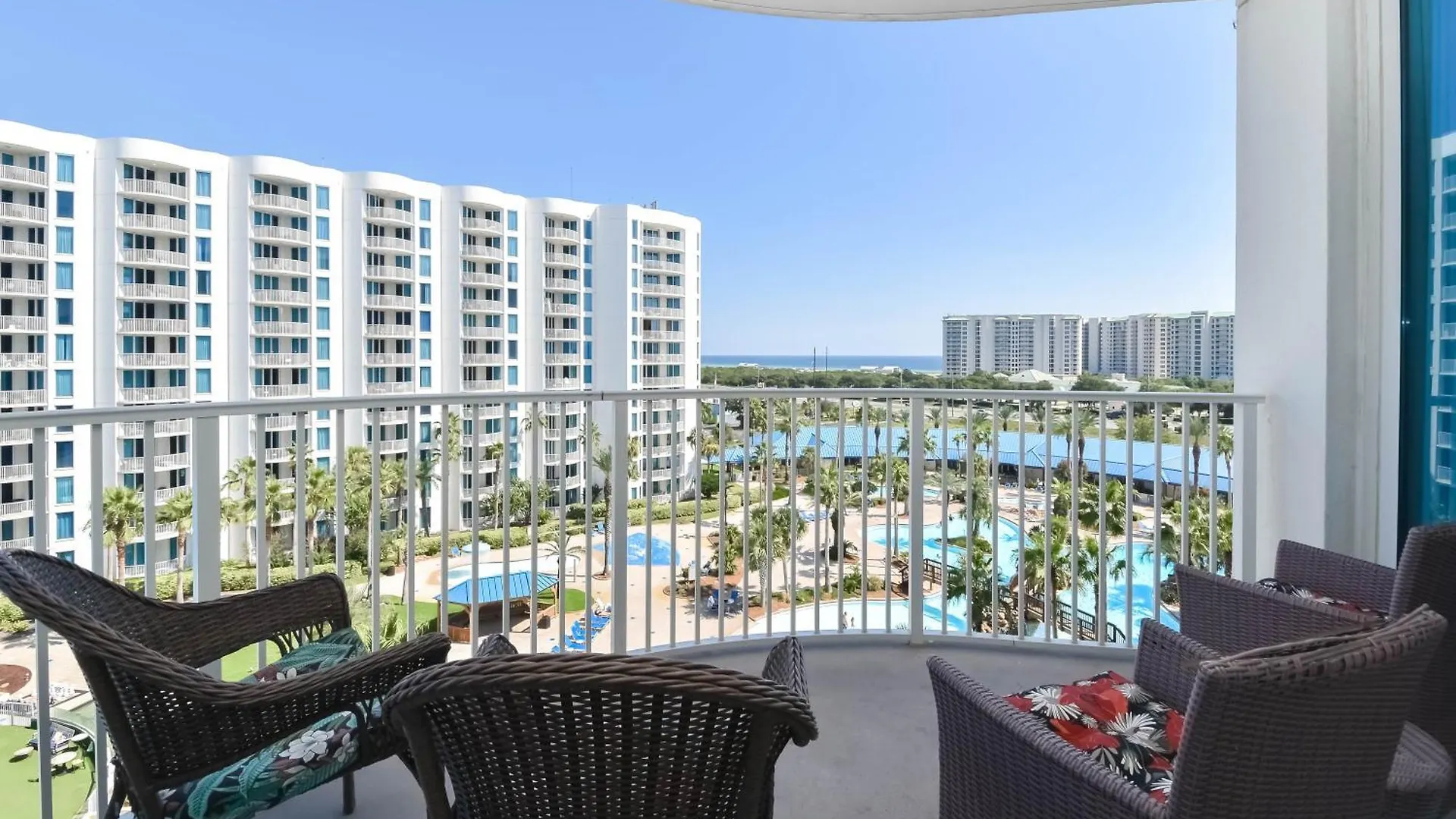 The Palms Of 2707 Junior