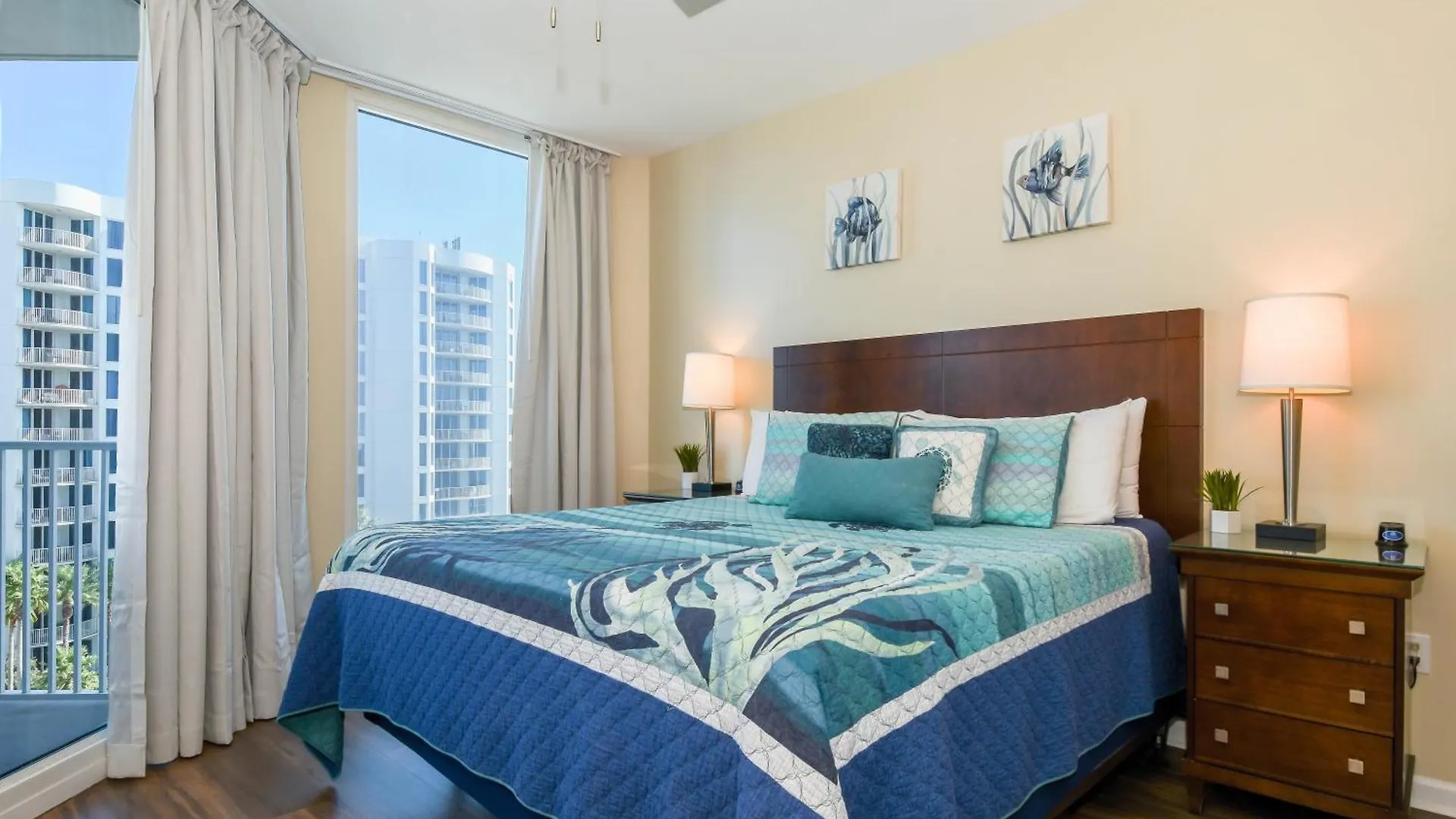 The Palms Of 2707 Junior Apartment