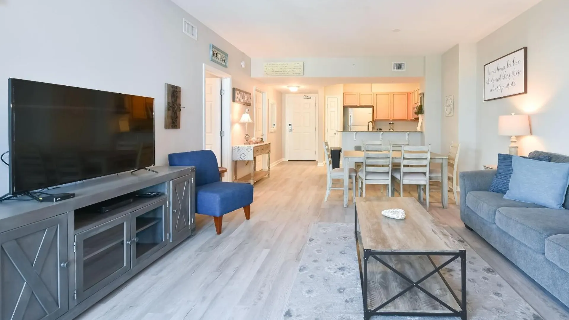The Palms Of 2403 Junior Apartment *
