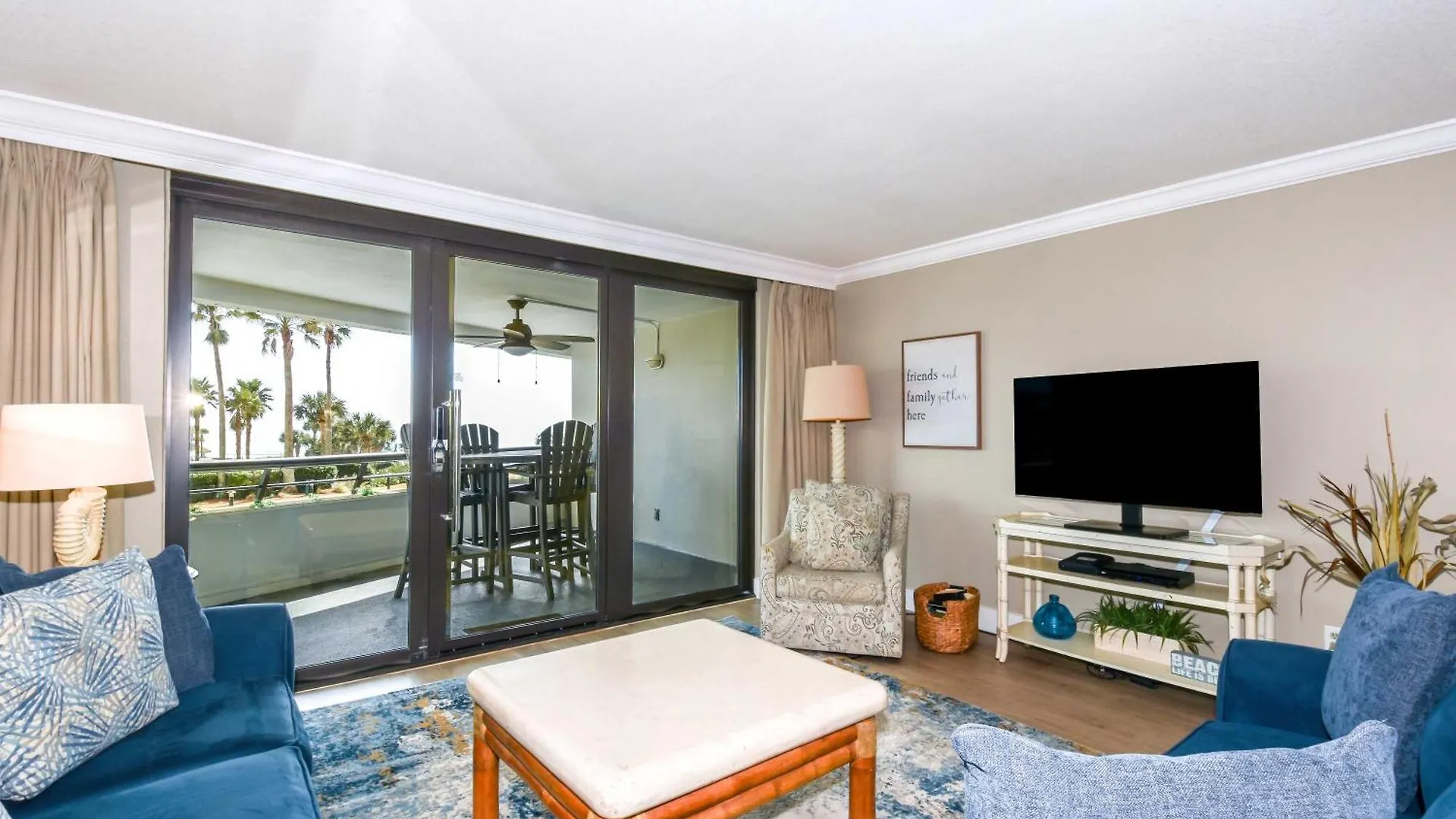 Edgewater 301 *