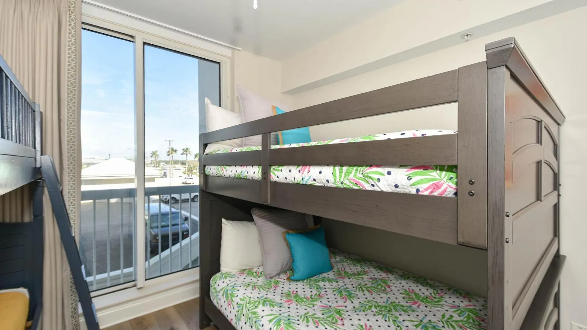 Apartment Silver Towers E303
