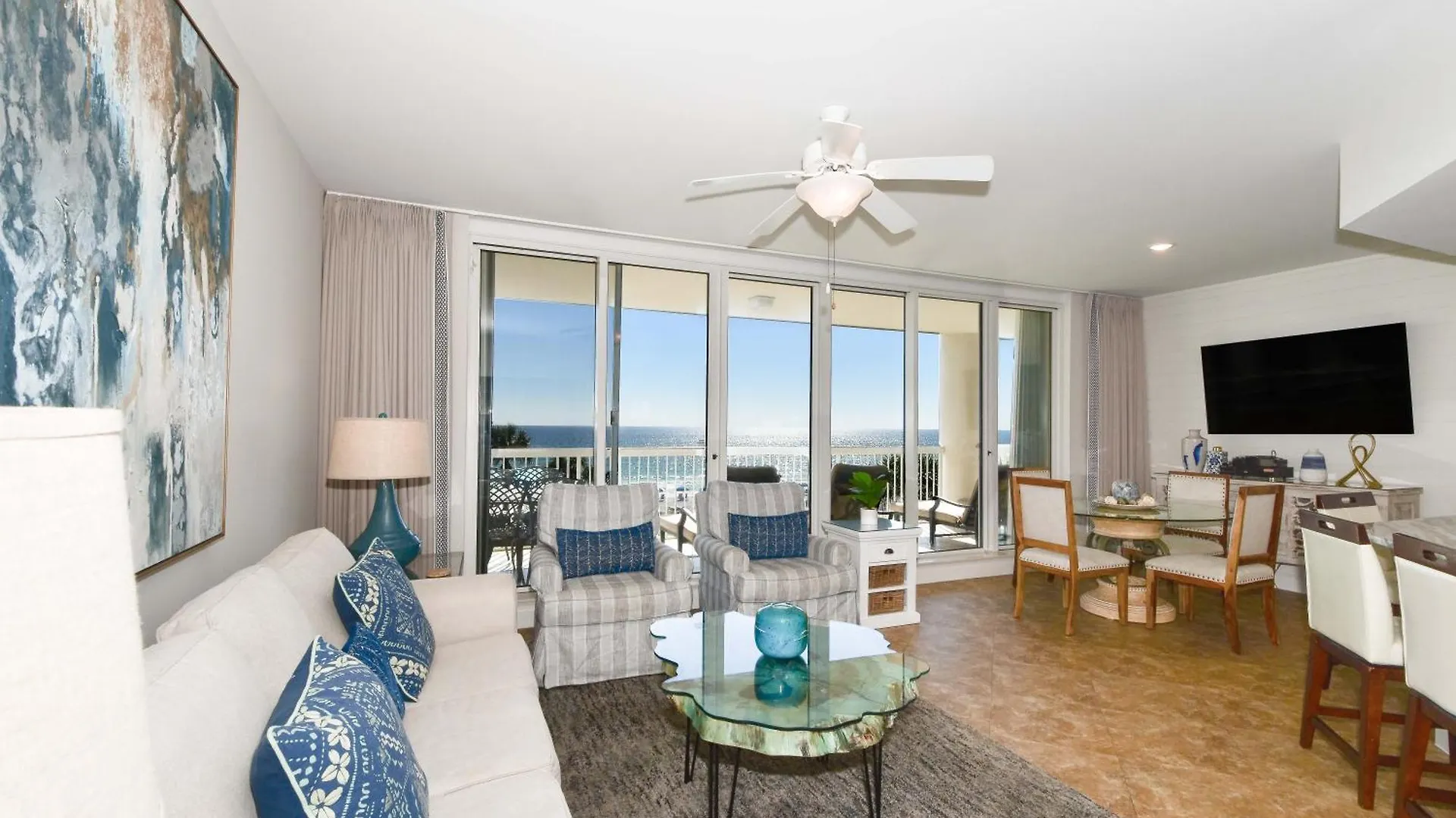 Silver Towers E303 Apartment