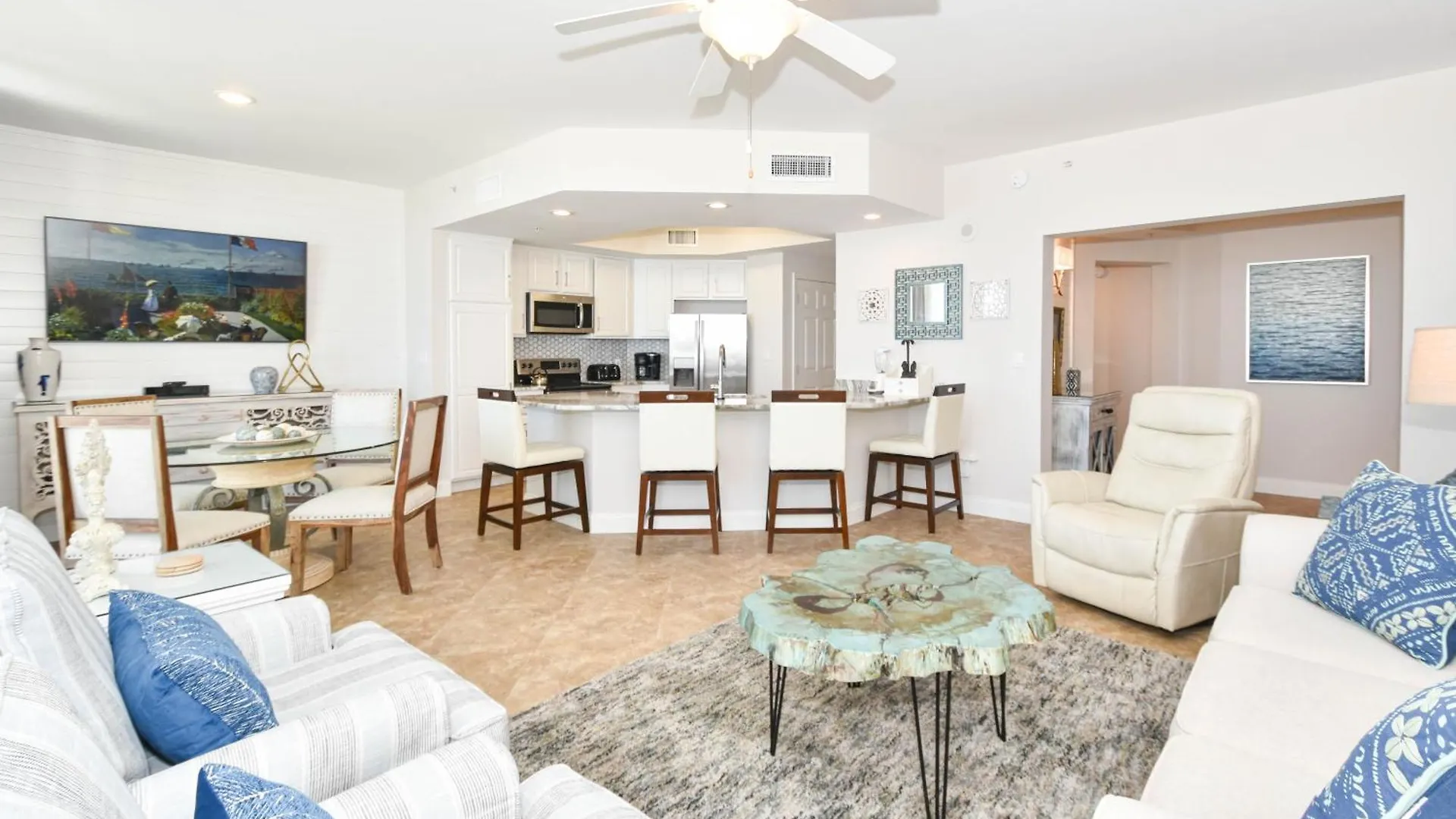 Silver Towers E303 Apartment *