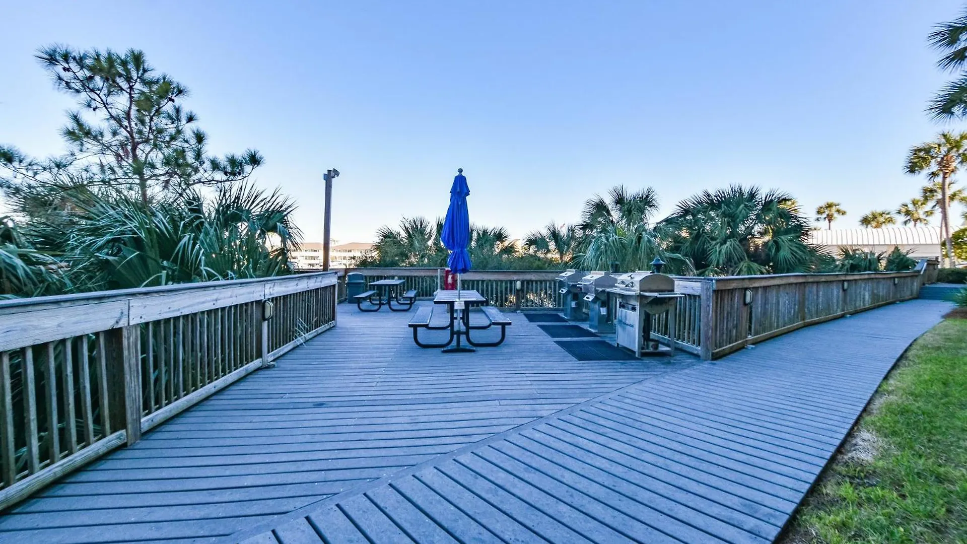Harbor Landing 203a