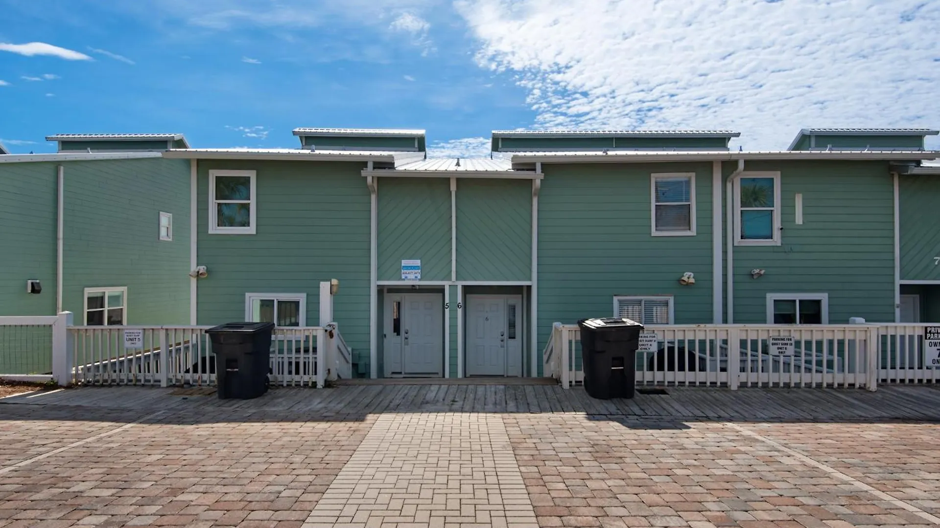 Quiet Surf Townhomes Ii #5 By Newman-dailey *