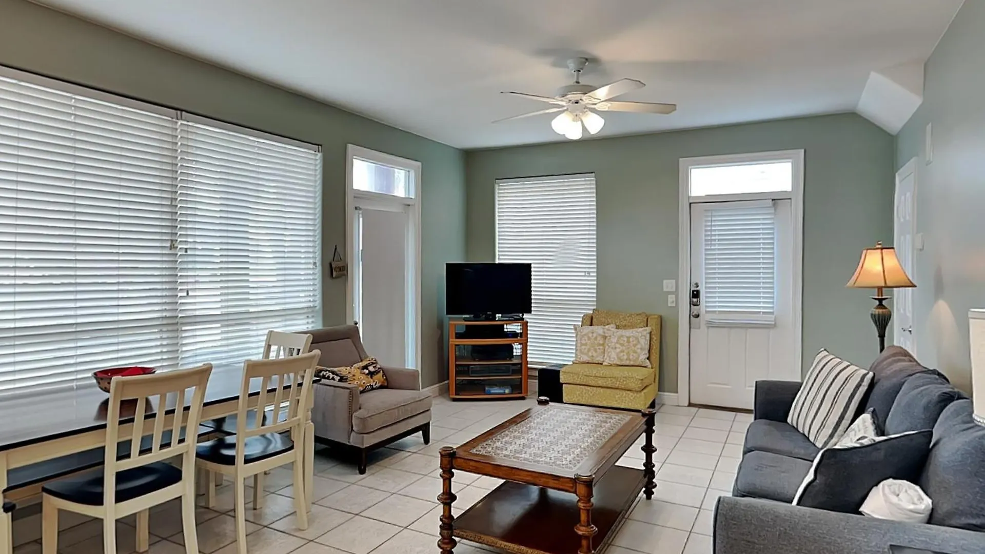 Apartment Destiny 10b *