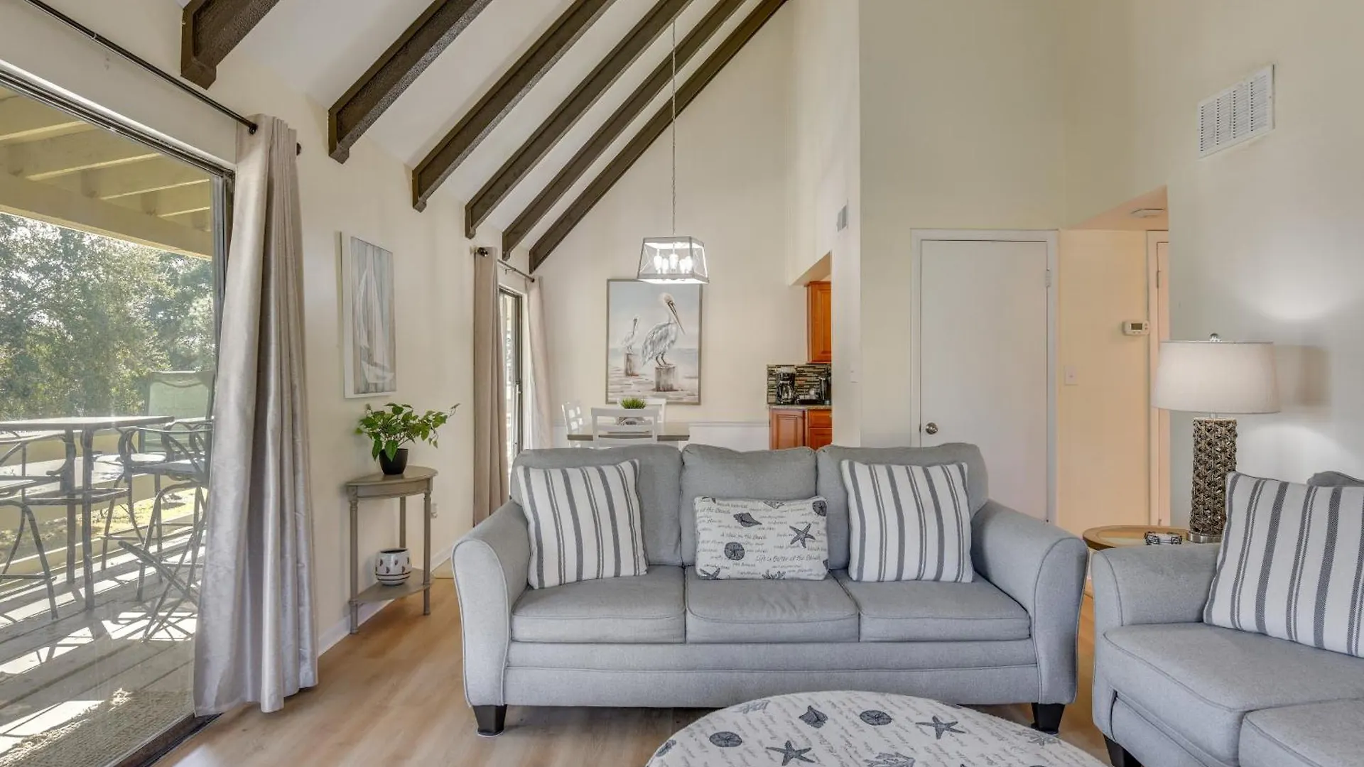Bright Miramar - Walk To Beach! Daire Destin