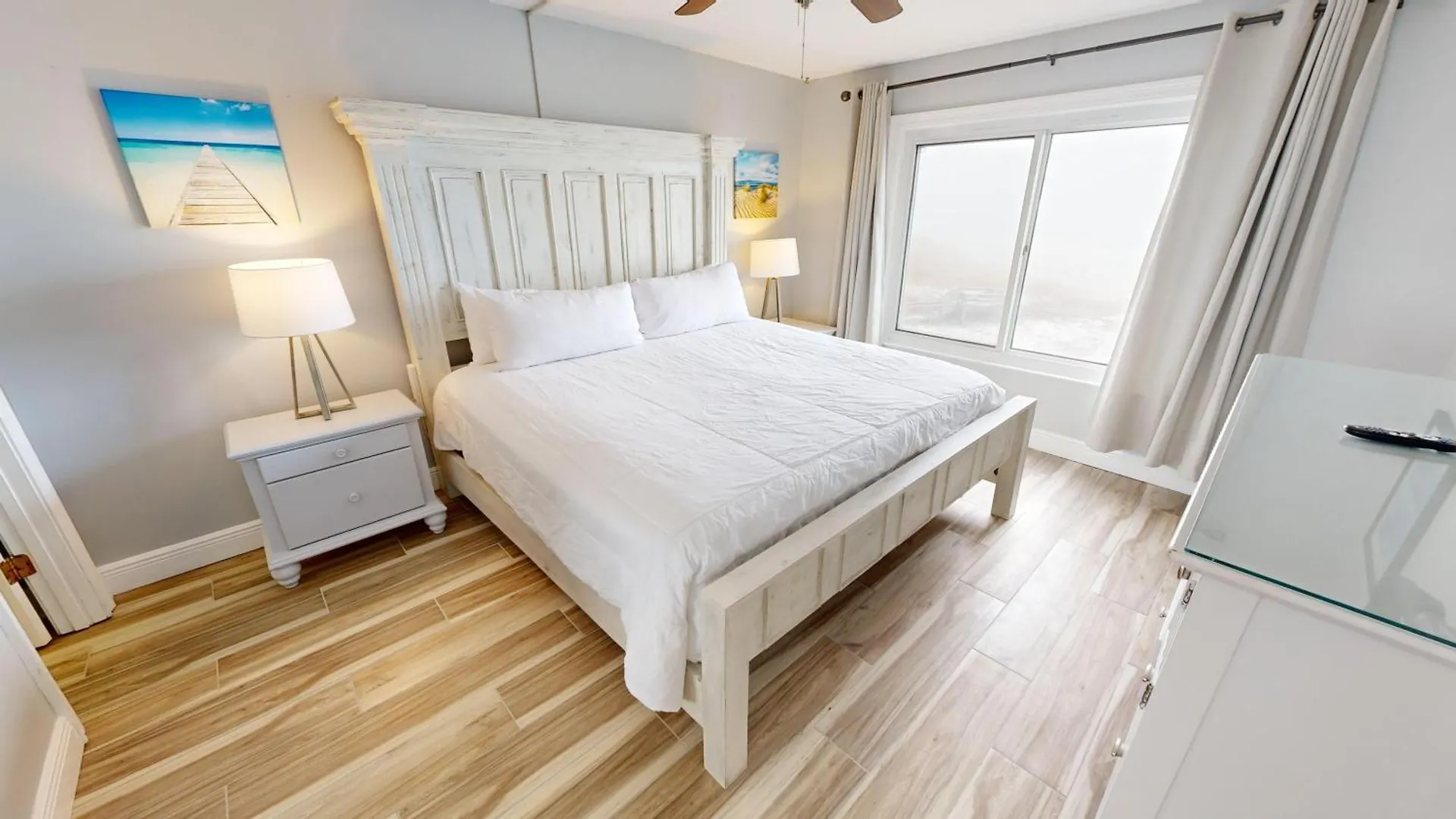 On The Gulf 407-by Isle Apartment