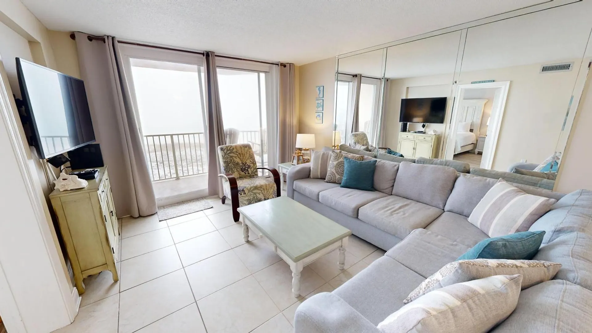 Apartment On The Gulf 407-by Isle Destin