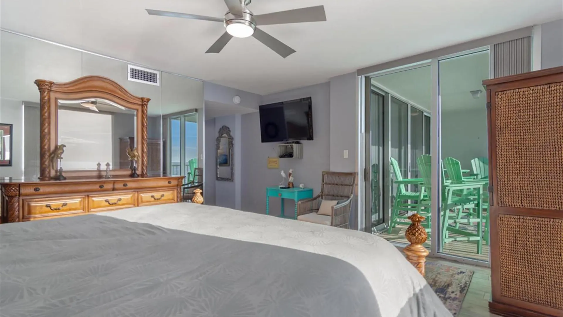 Shoreline Towers 1073 * Destin