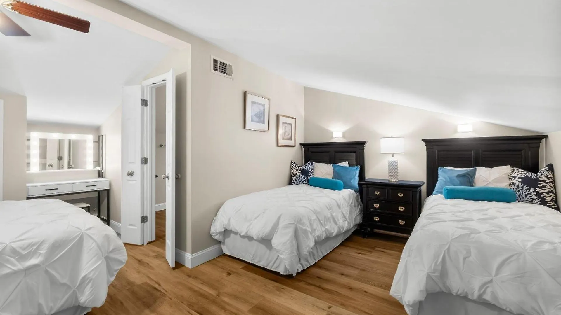 Apartment Seacove 7e 2 Bedroom