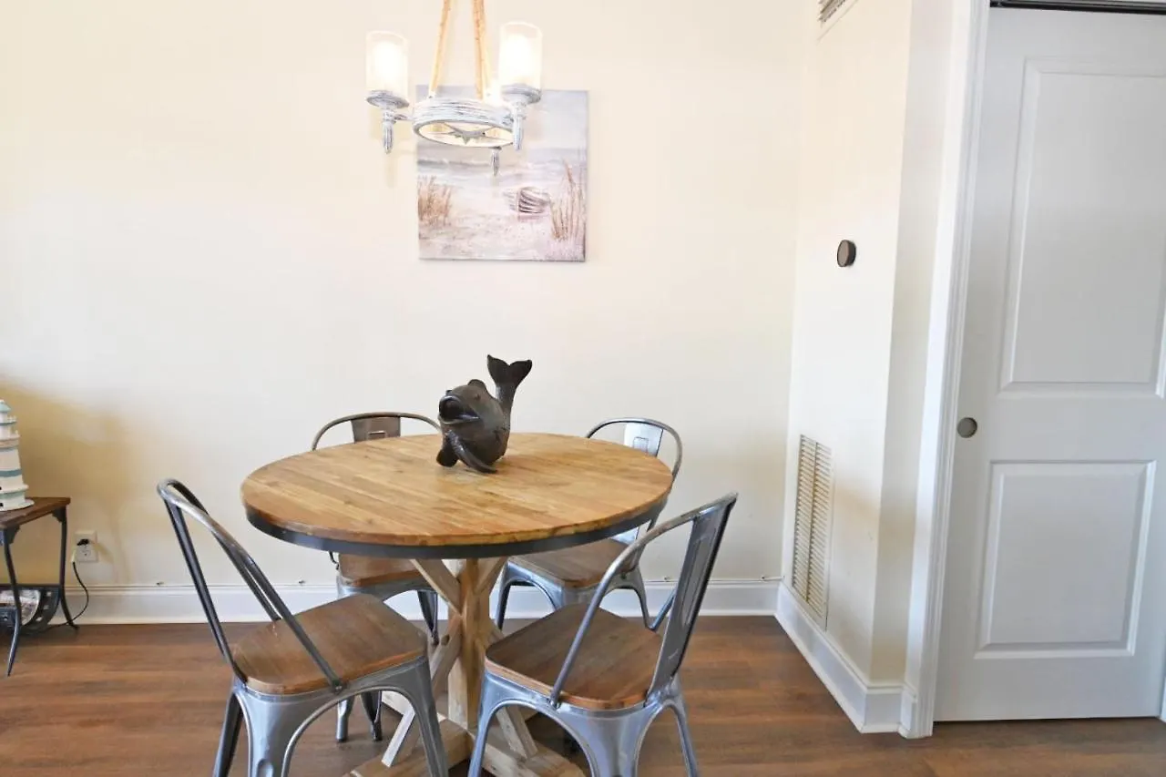 Sandpiper Cove 1 Bedroom Overlooking Canal 5 Minute Walk To The Fl Destin