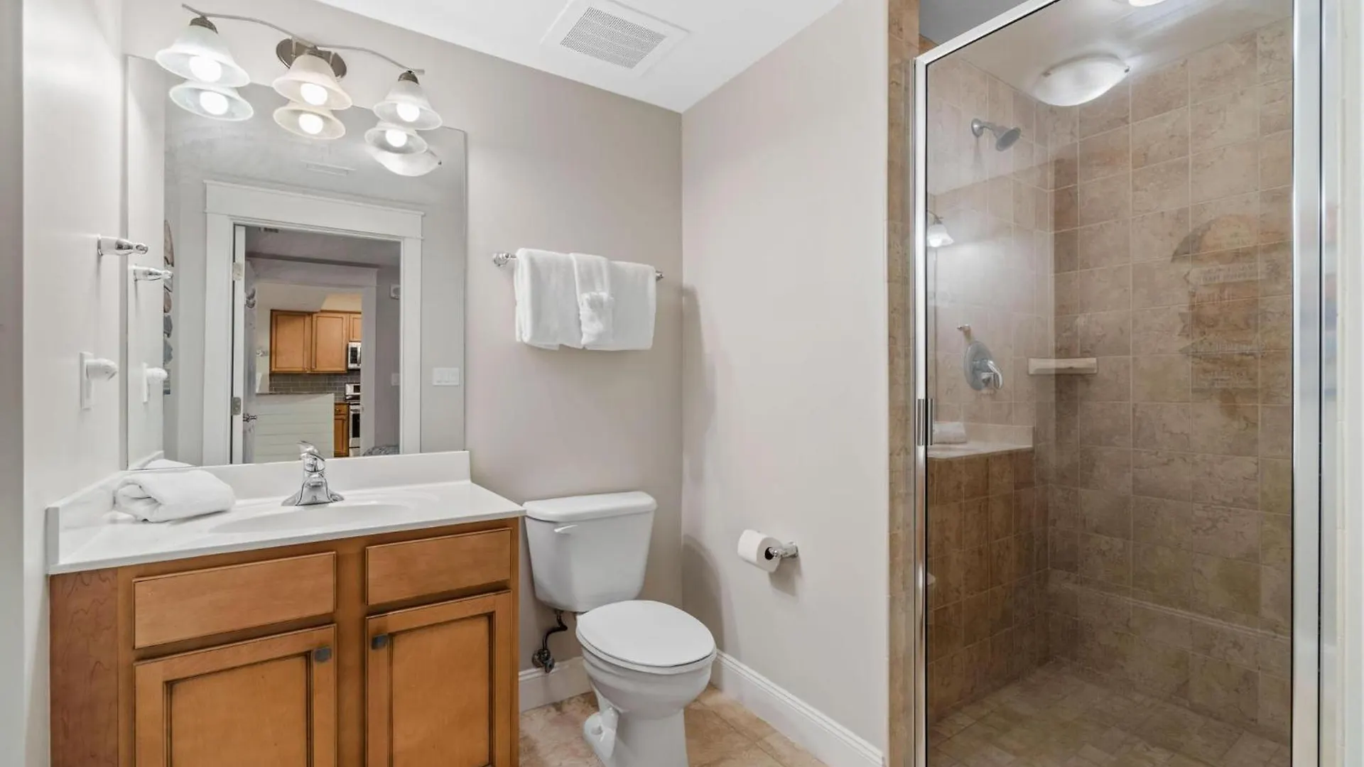 1206 Pod Apartment *