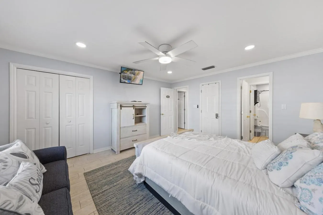 Destination 201 Apartment *