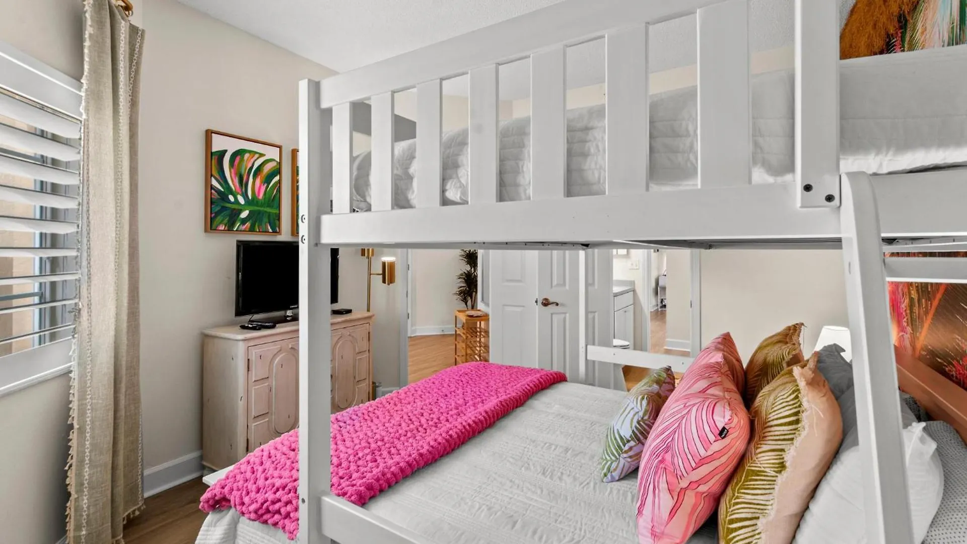 Tivoli 5232 Holiday home