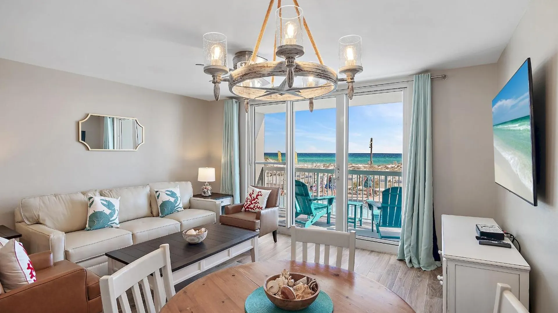 Pelican Aparthotel 3*