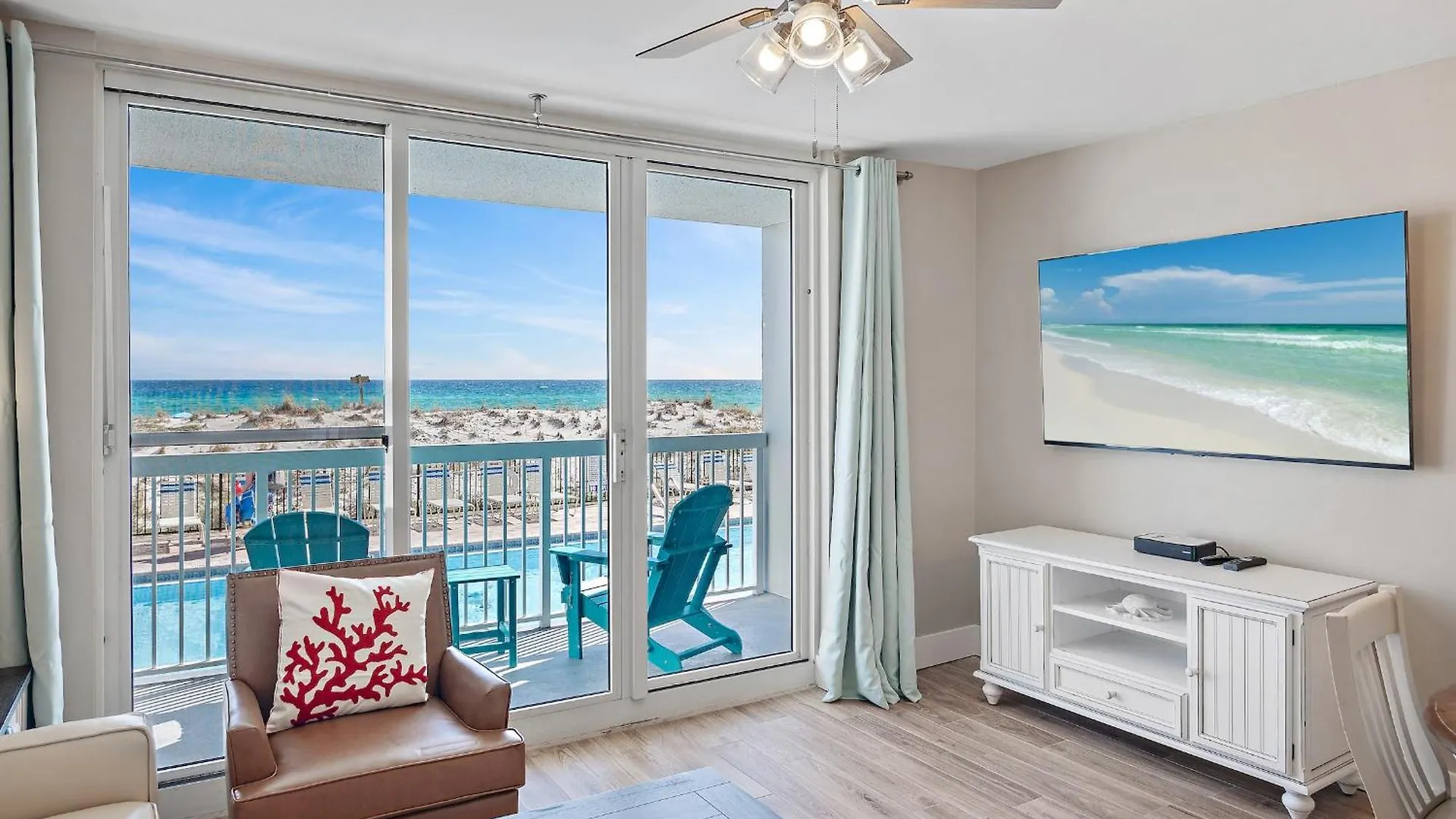 Pelican Aparthotel Destin