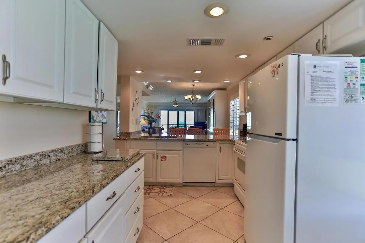 Towers 143- Front 2br Destin