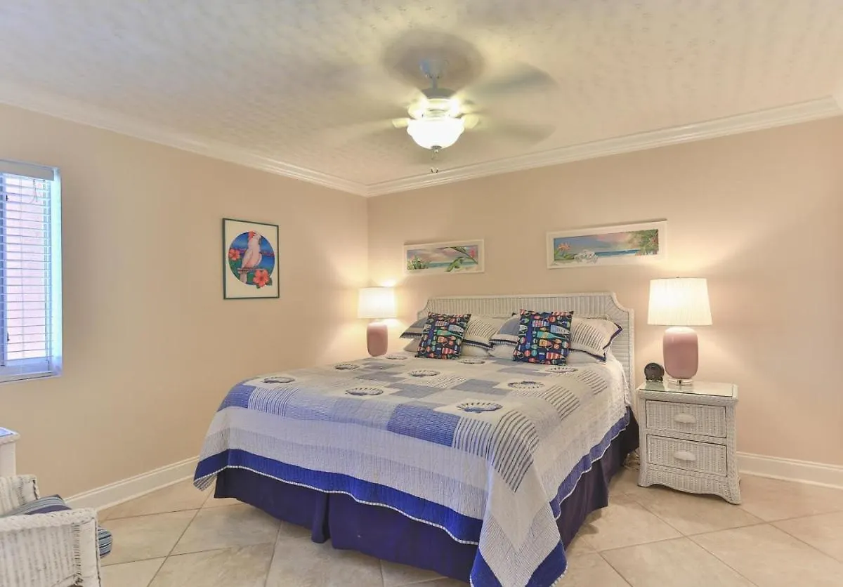 Towers 143- Front 2br Holiday home