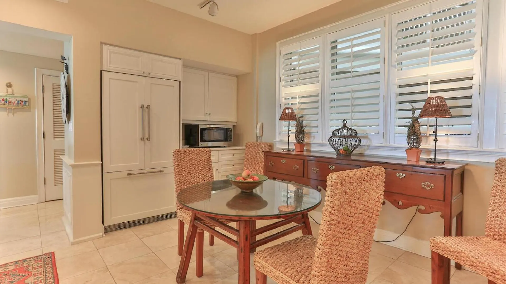 Grandview 102 - Fabulous Front Ground Floor *