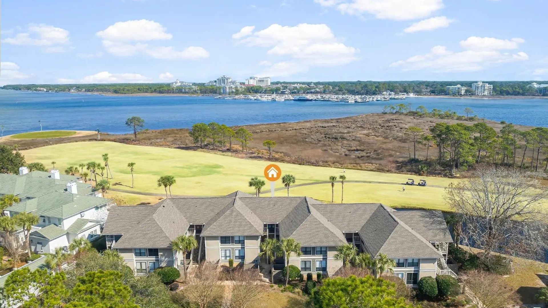 823 Harbour Point Holiday home *