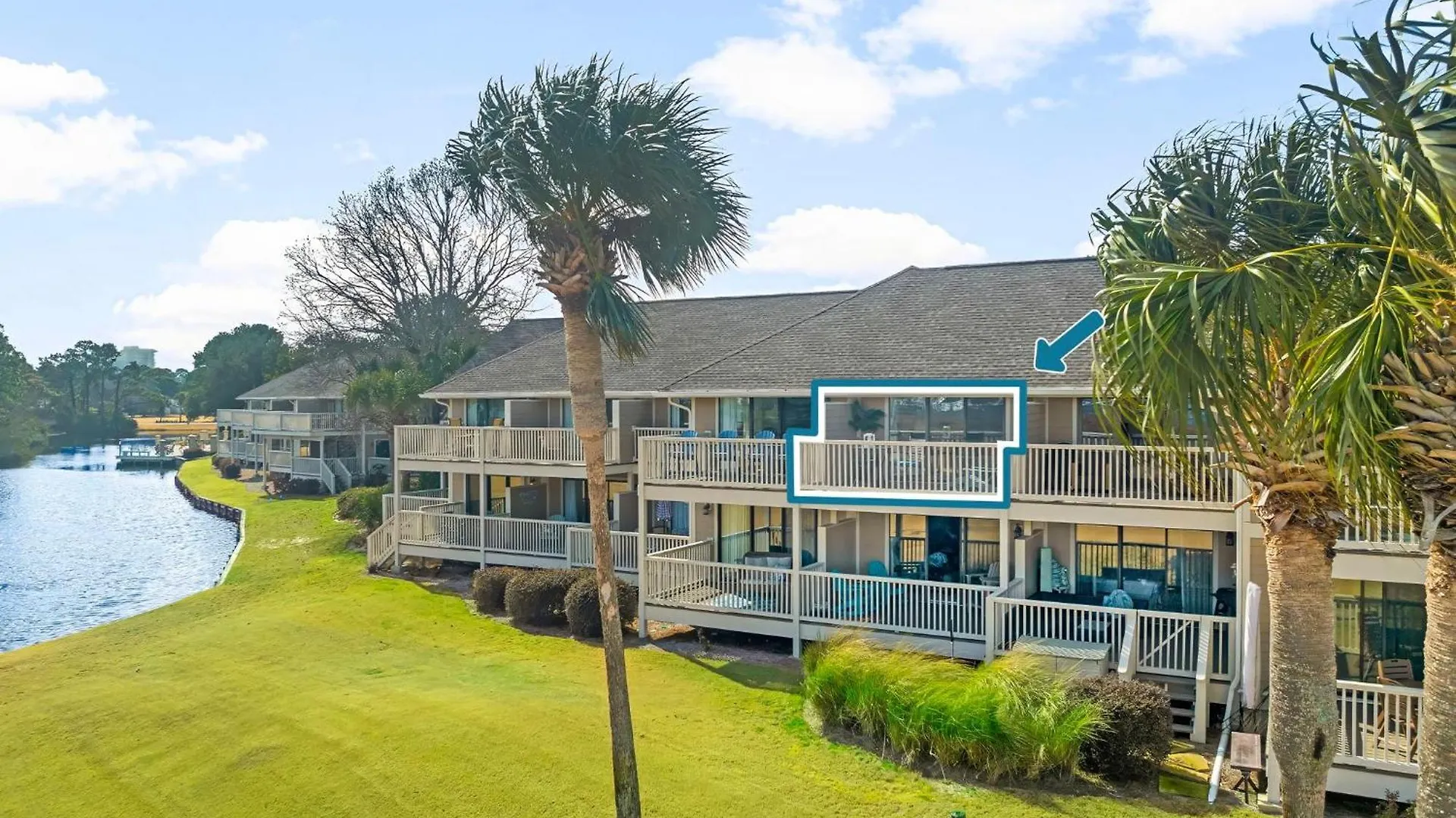 823 Harbour Point