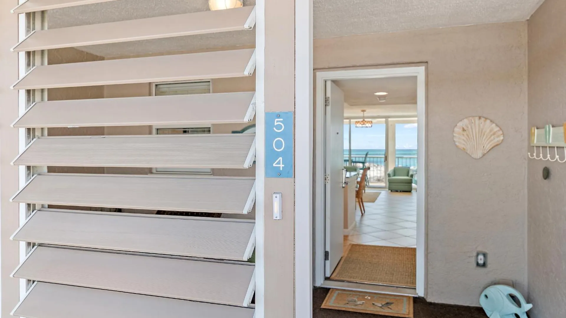 Magnolia House 504 At Pointe Apartment *