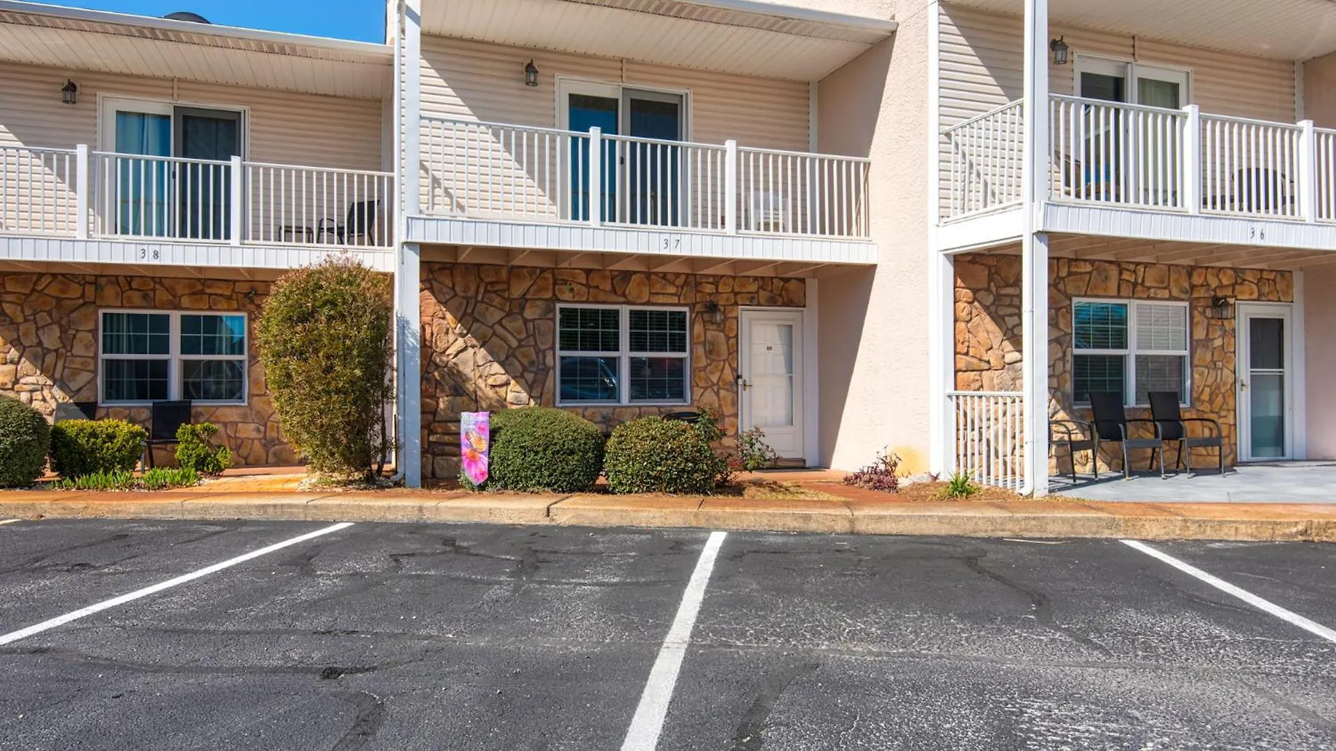 Woodland Shores 37