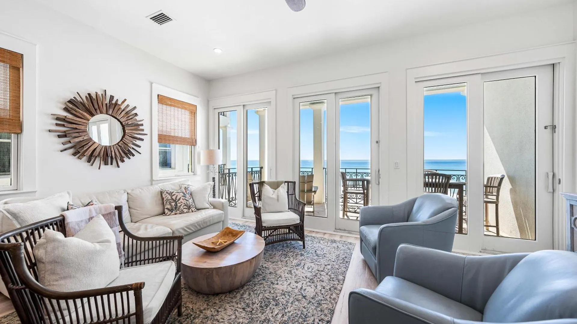 Holiday home Coastal Treasure *