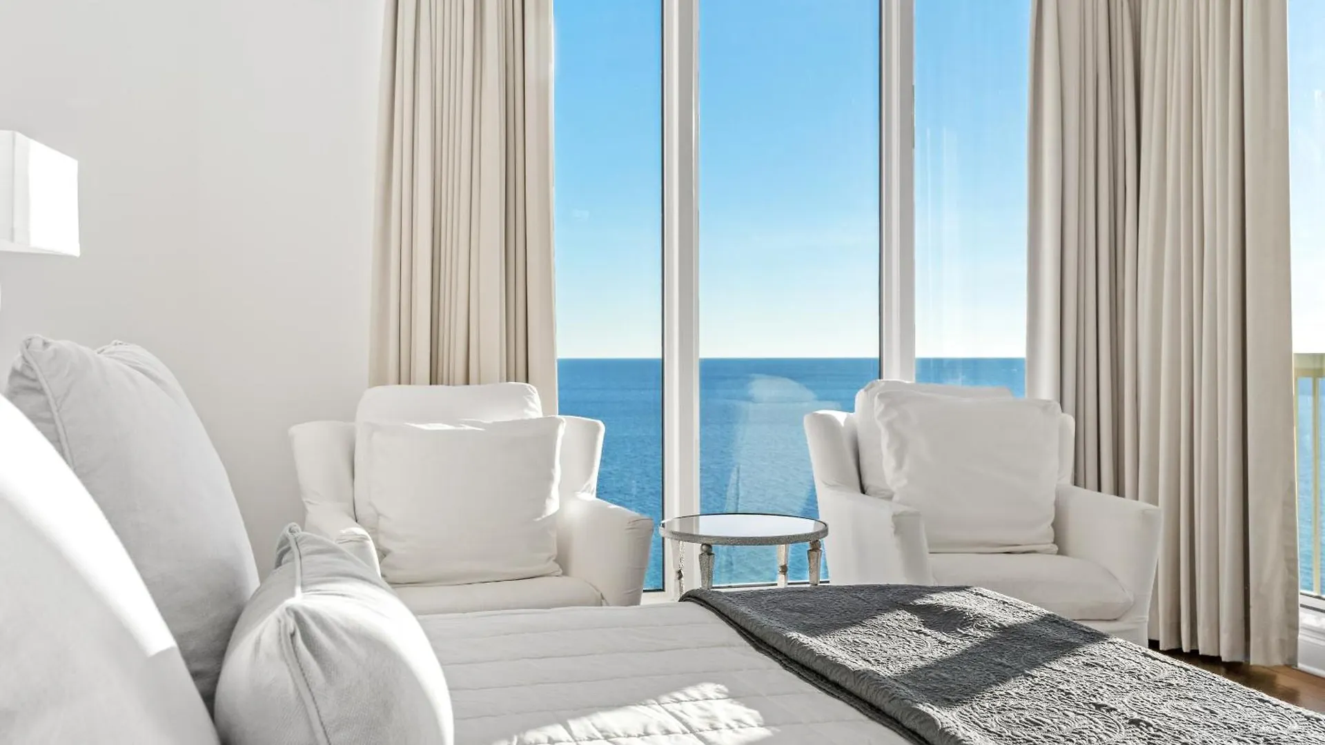 Apartment Silver Towers West 1706 By Newman-dailey Destin
