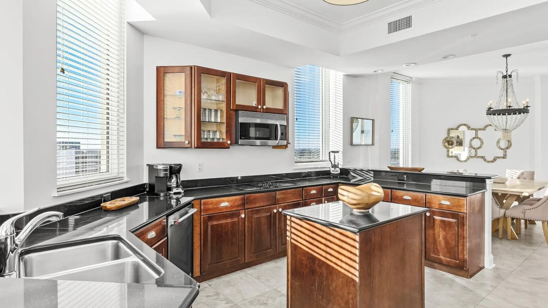 Apartment Silver Towers West 1706 By Newman-dailey *