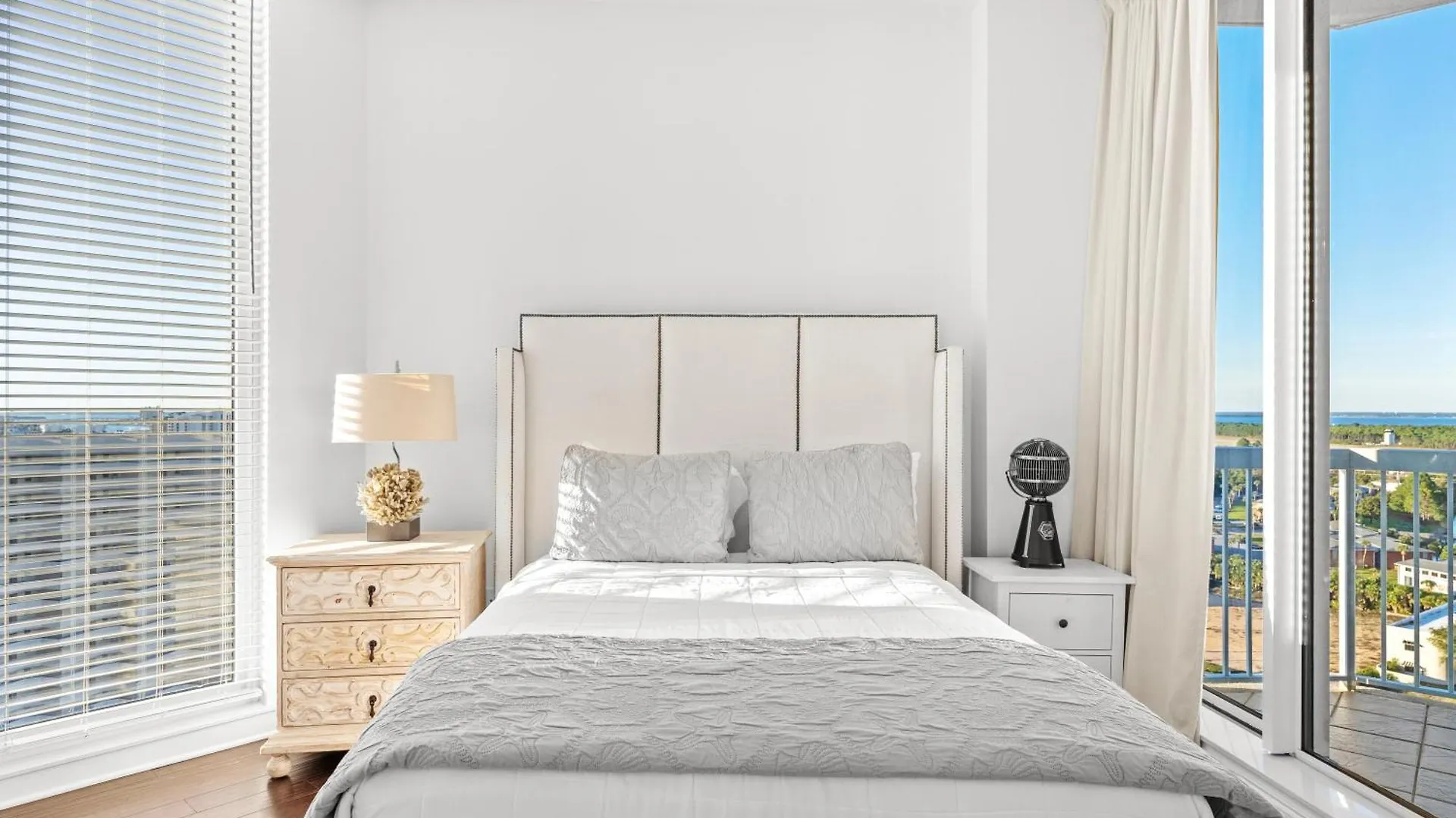 Apartment Silver Towers West 1706 By Newman-dailey *