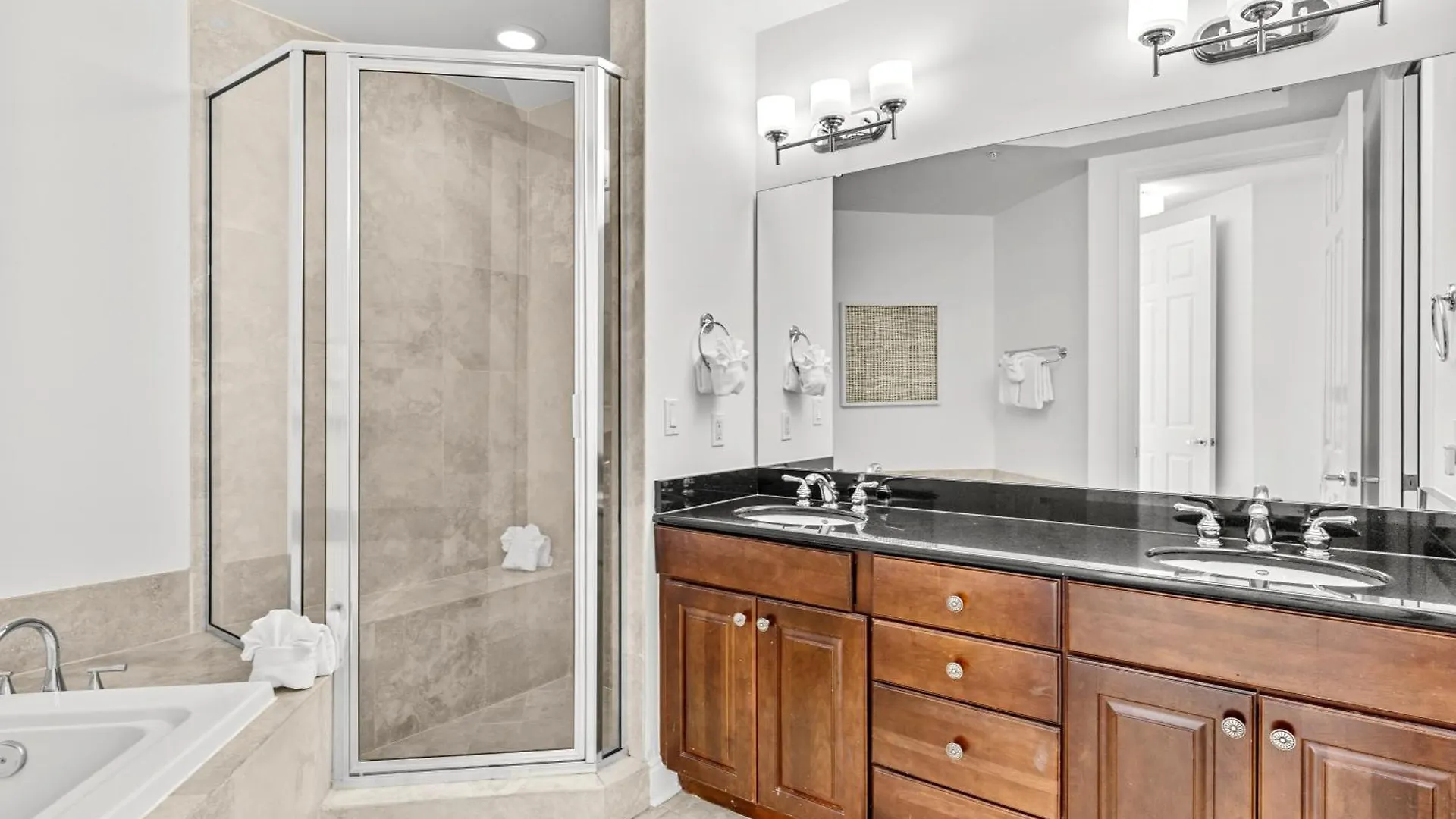 Apartment Silver Towers West 1706 By Newman-dailey Destin