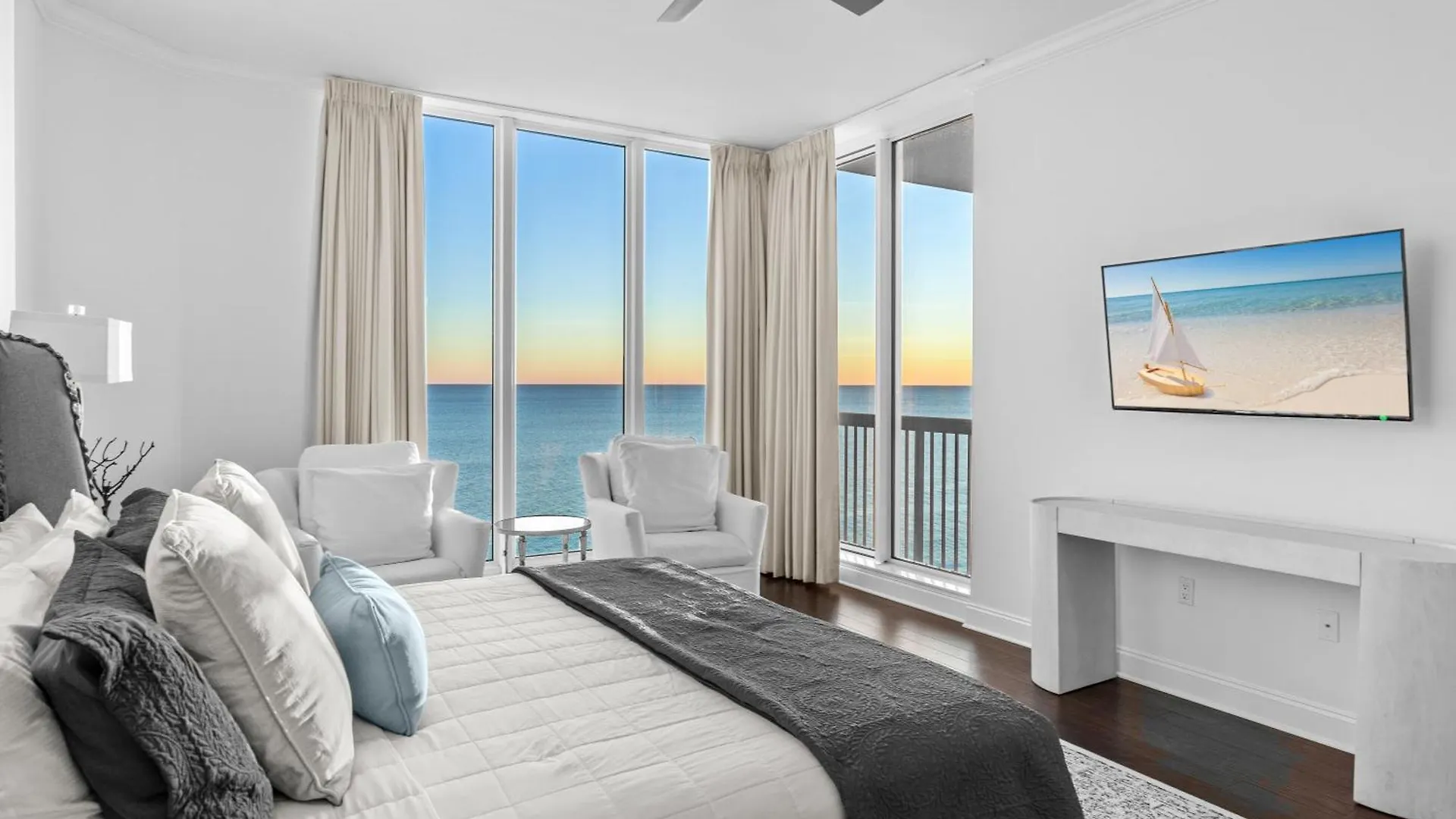 Apartment Silver Towers West 1706 By Newman-dailey *