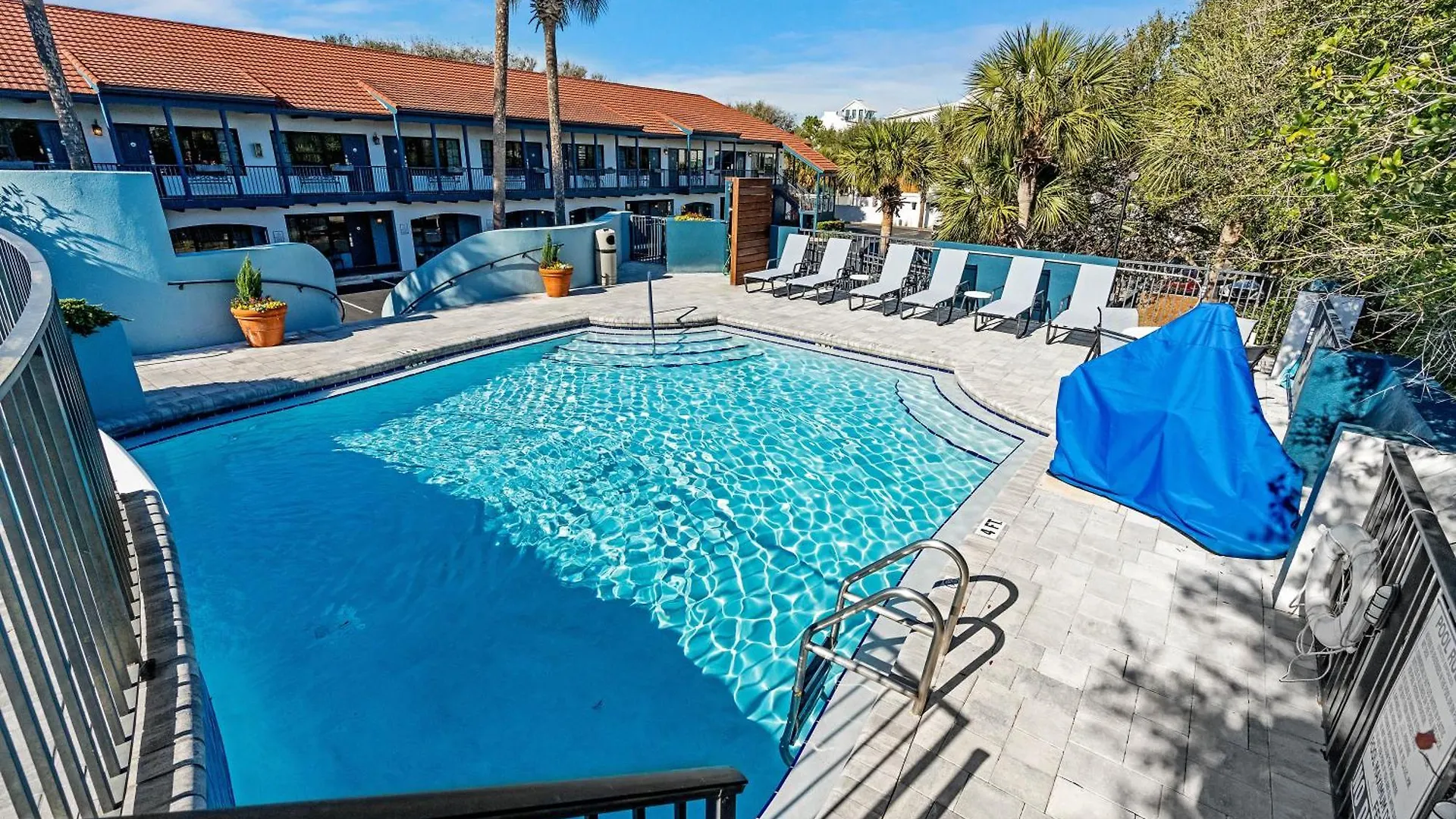 Hotel Beachside