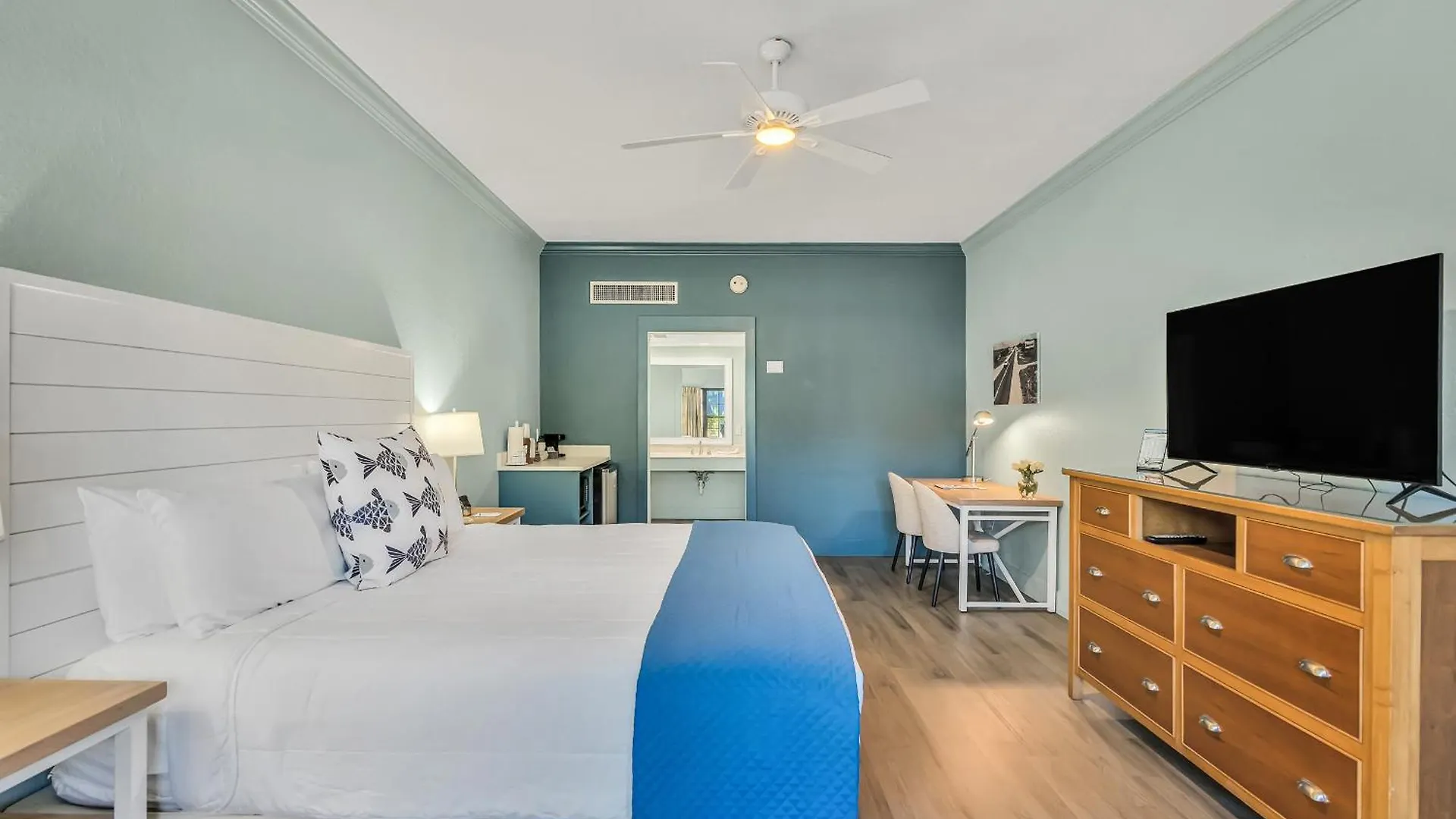 Beachside 3* Destin