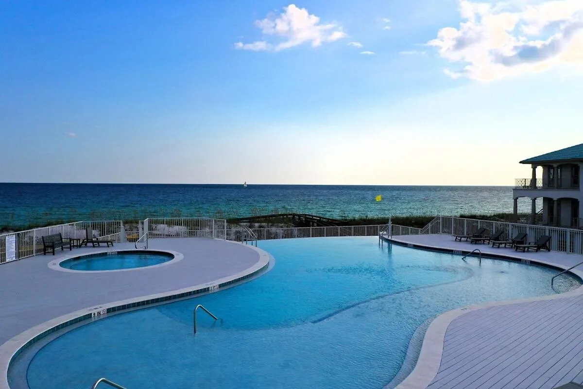 Luxury 3br Gated - Infinity Pool, Walk To Private - Vet-owned!