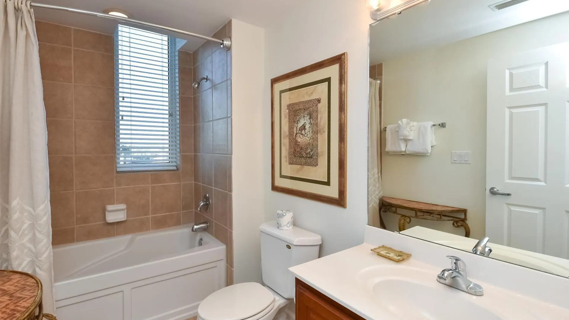 Silver Towers W403 Apartment *
