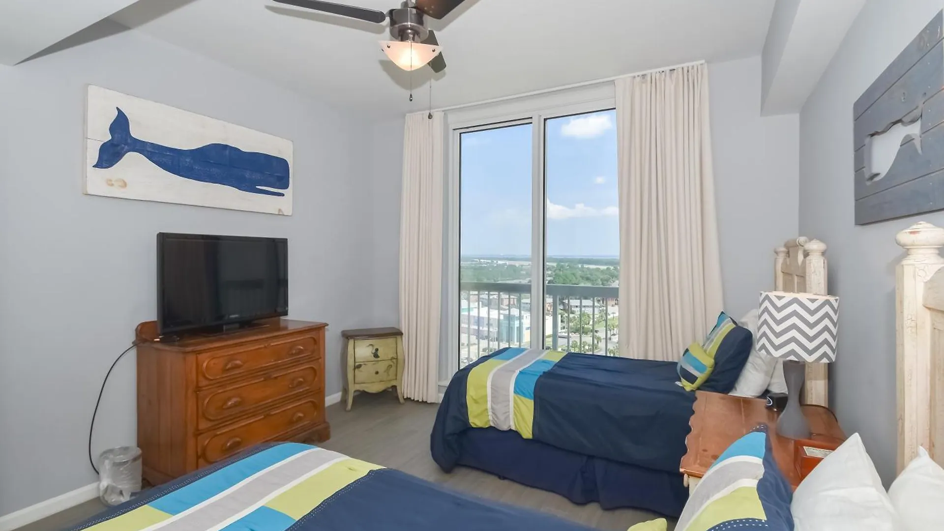 Silver Towers E1503 *