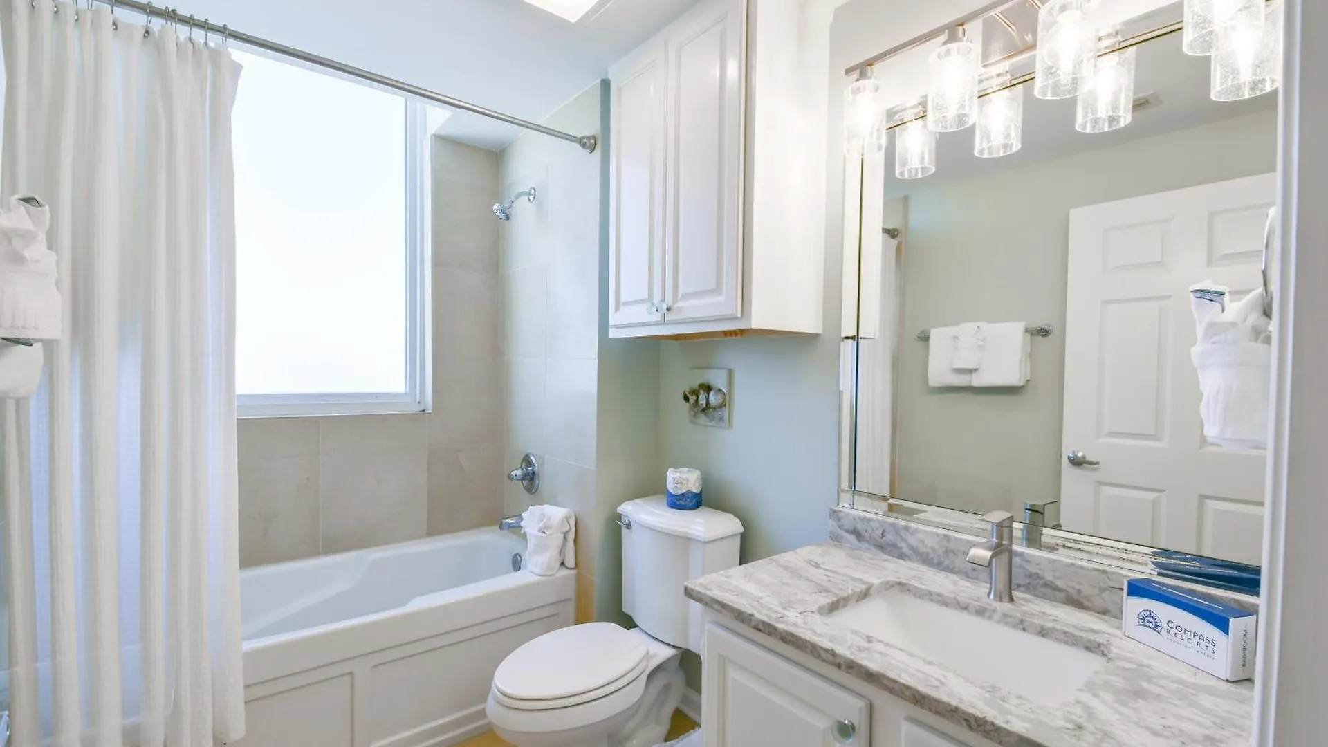 Silver Towers W1606 Destin