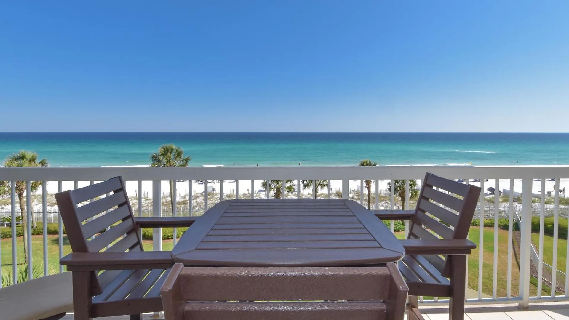 Silver Towers E402 Apartment Destin