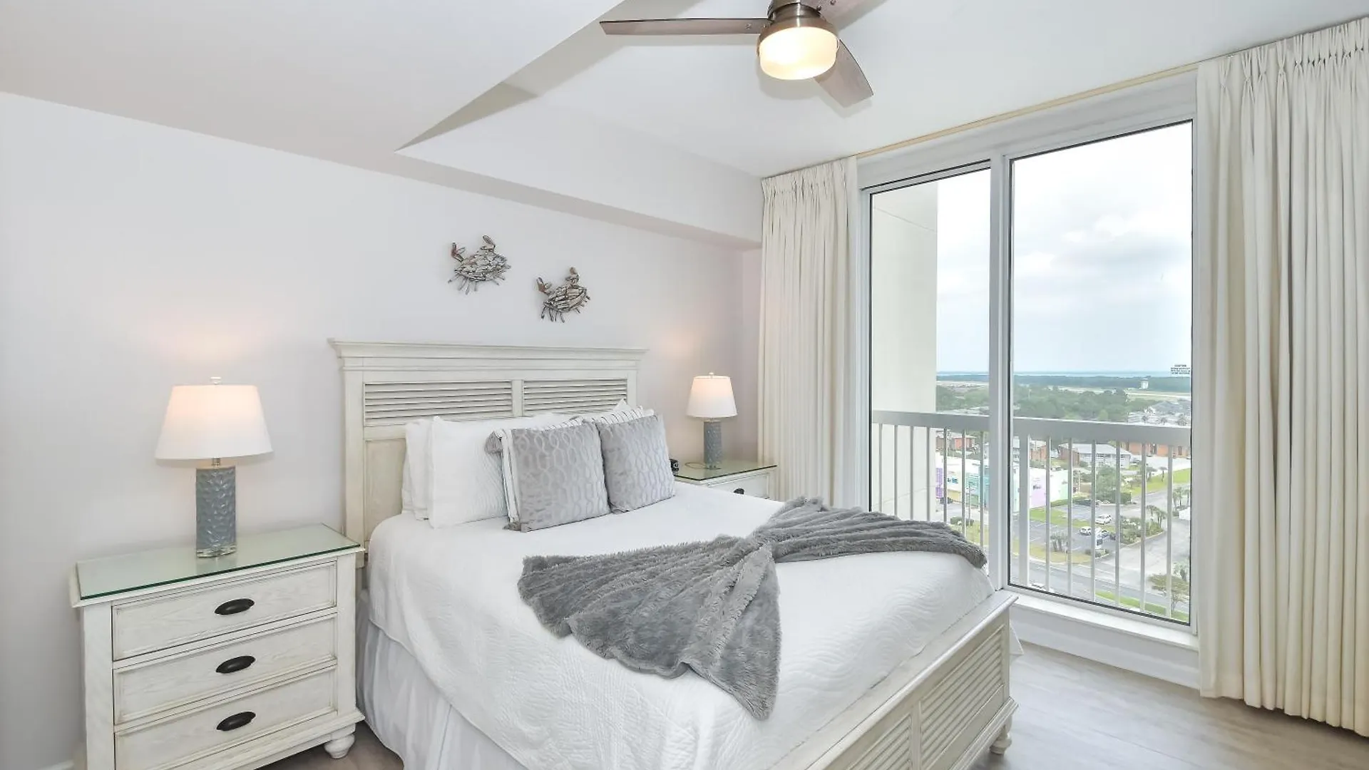 Apartment Silver Towers E1504