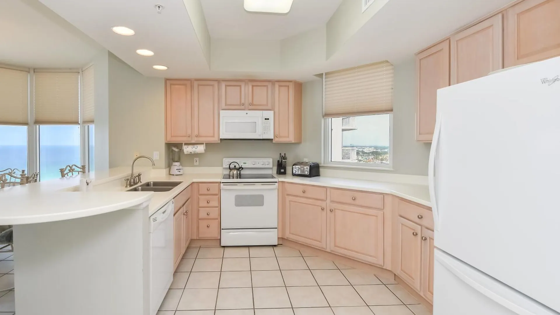 Silver Towers E1606 Destin