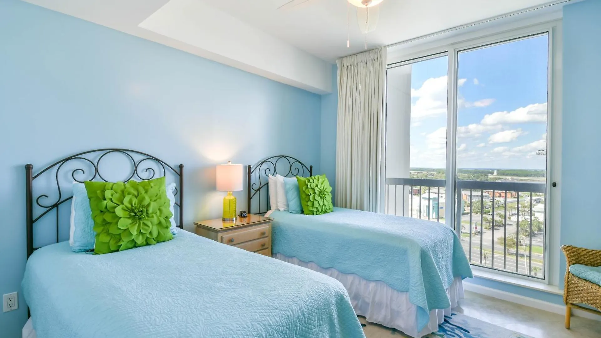 Silver Towers E1104 Apartment Destin
