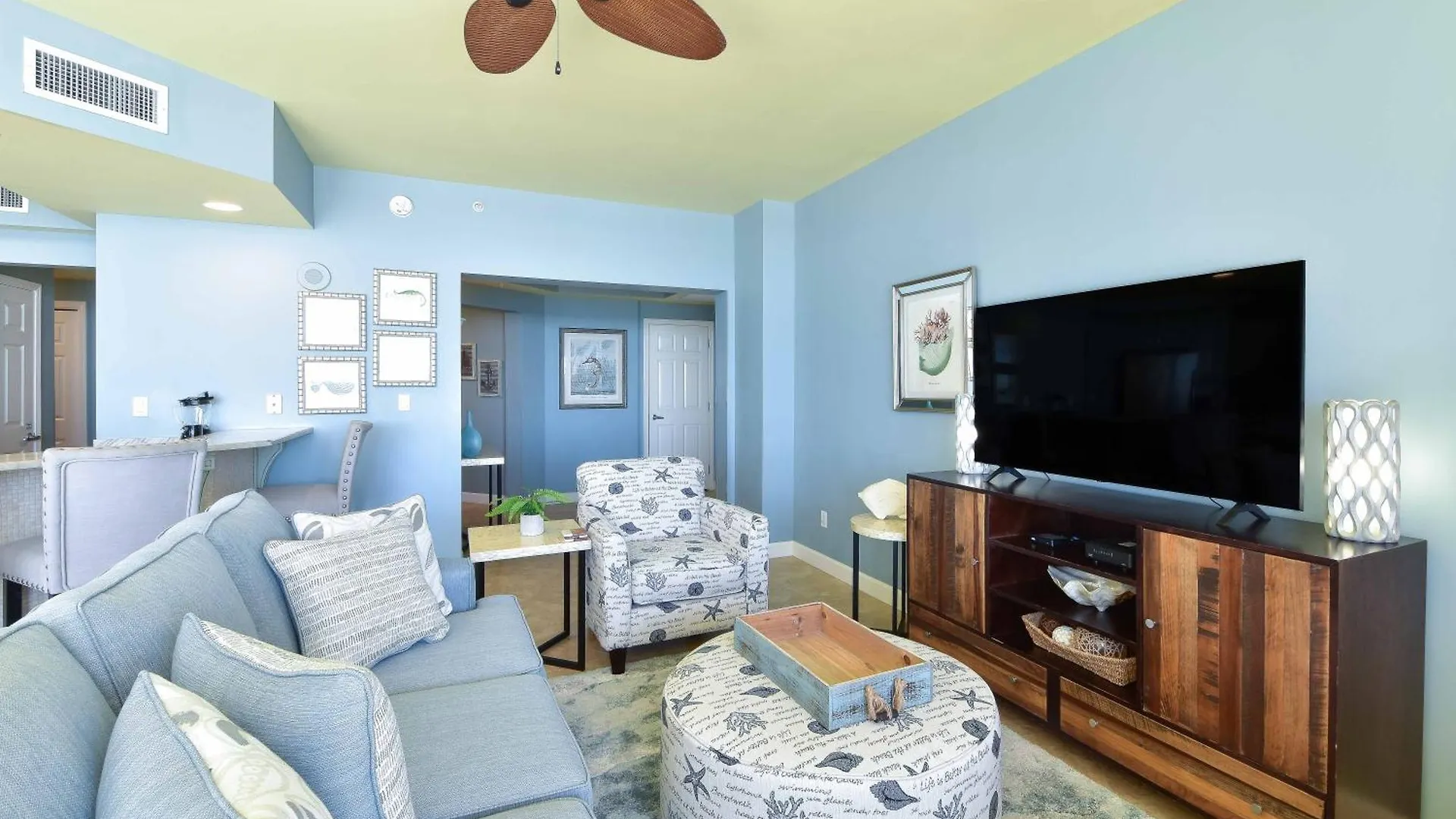 Silver Towers E503 Apartment *