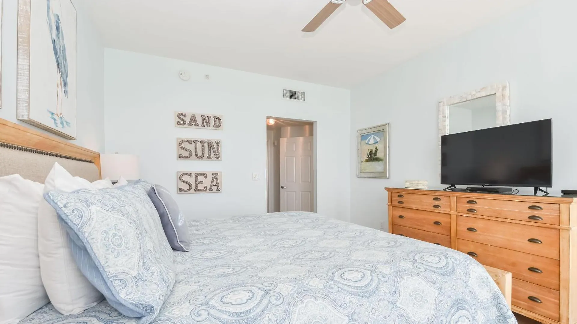 Silver Towers W1202 Apartment *