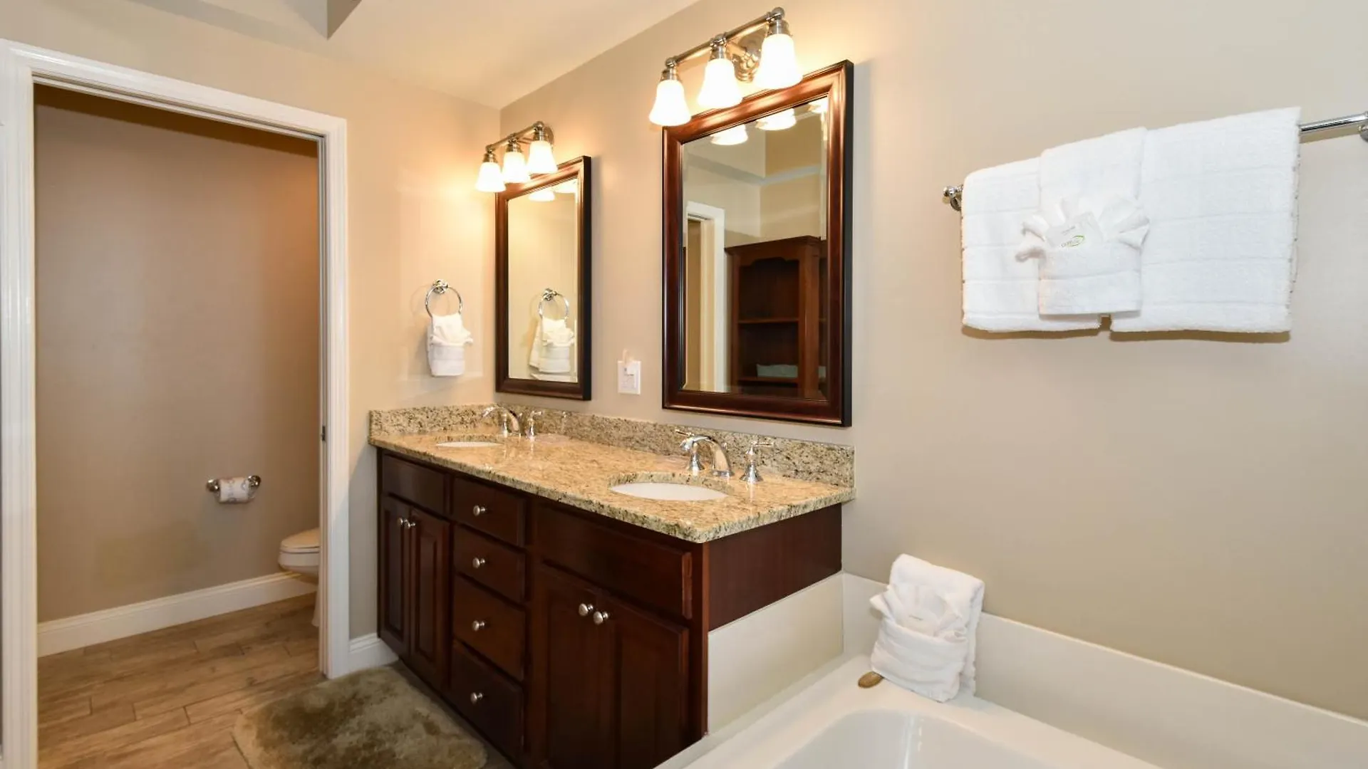 Silver Towers W1204 Apartment Destin