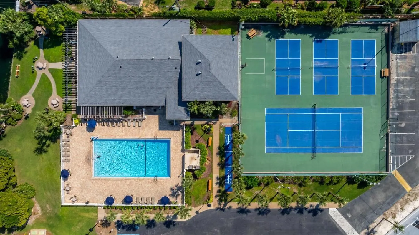4-8 Shoreline Towers Townhome 8 - Free Setup