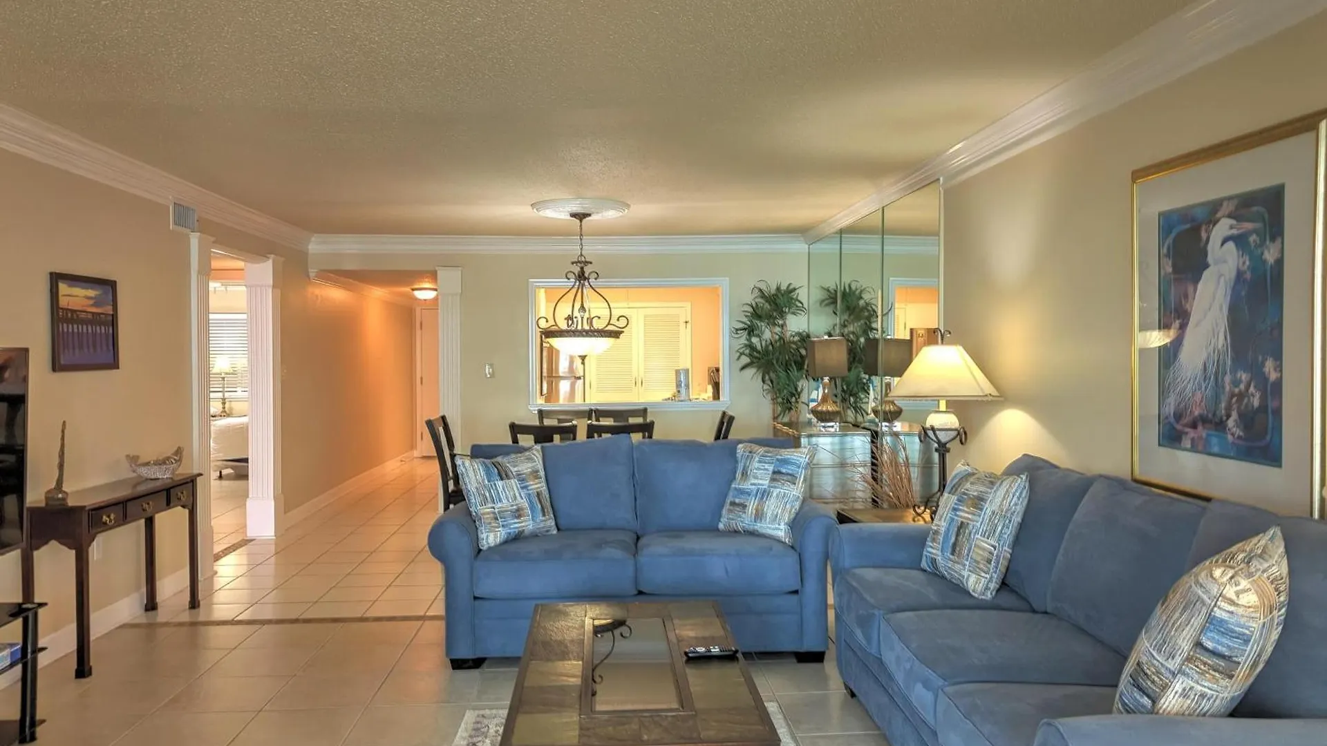 Slt #2043 - Stunning View! Free Service! Apartment *