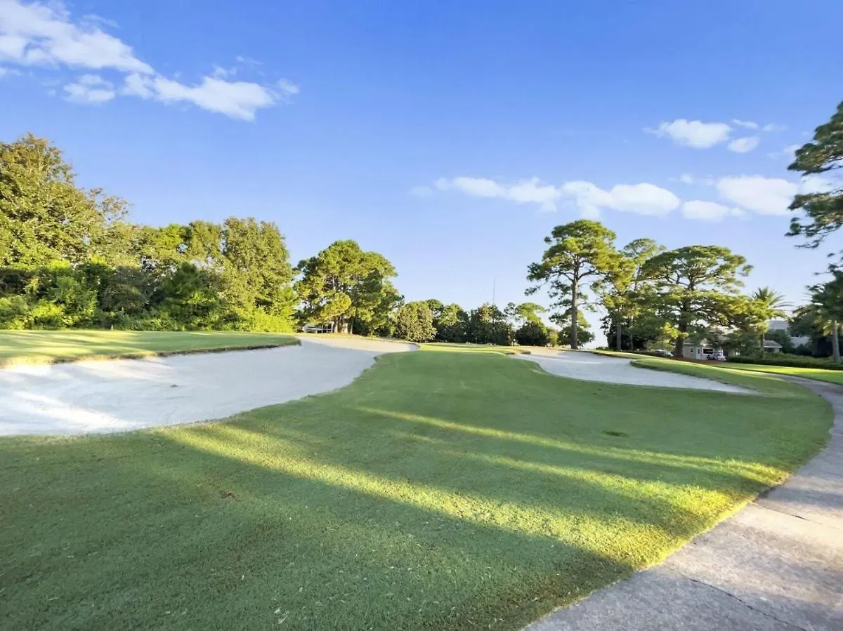 Holiday home Magnolia Village Unit 506 Is A Beautiful 2 Bed 2 Bath Located In Sandestin Golf And Destin